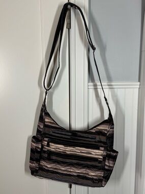Lug camper crossbody messenger bag painted pearl stripe travel organize